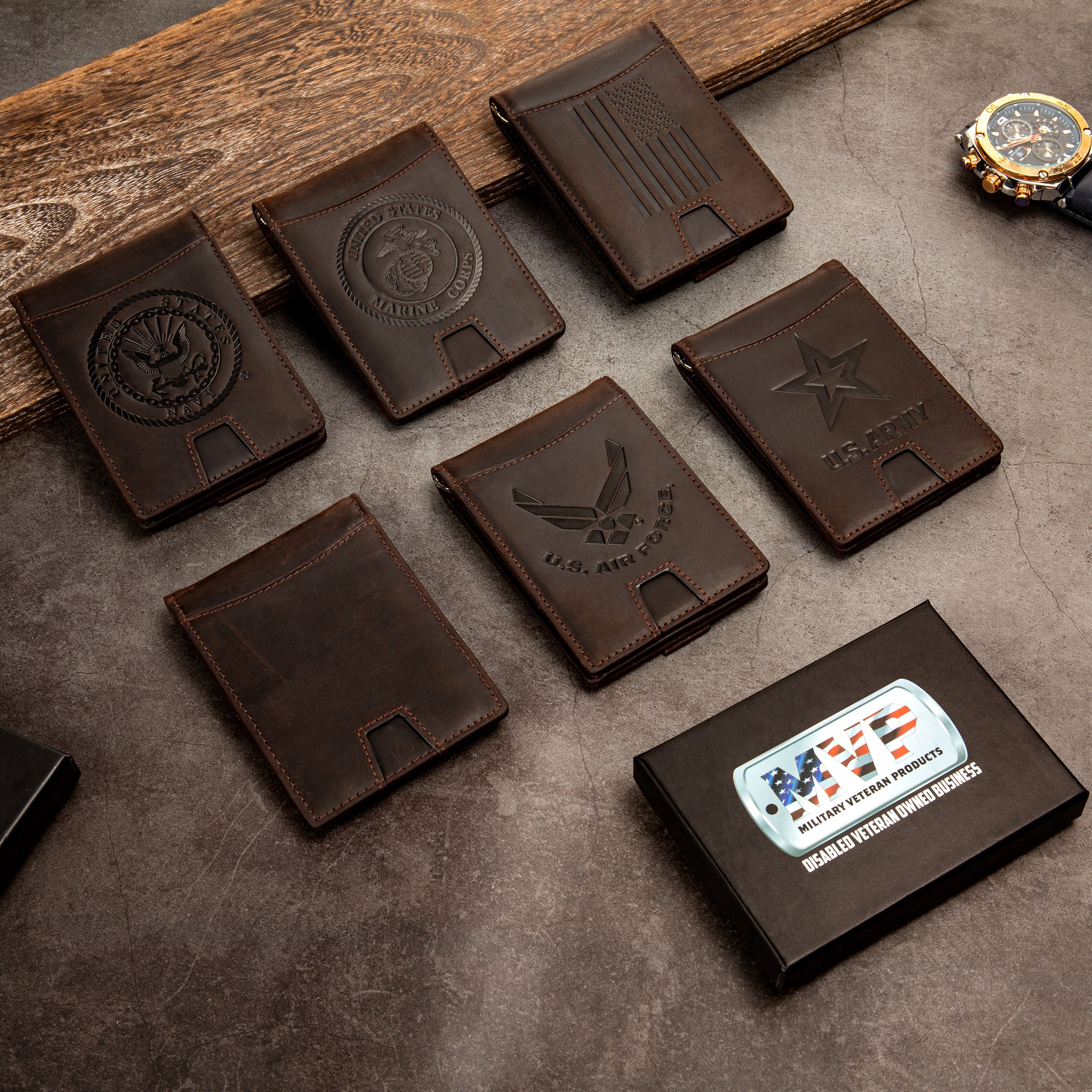 American Flag Genuine Leather RFID-Blocking Bi-Fold Wallet